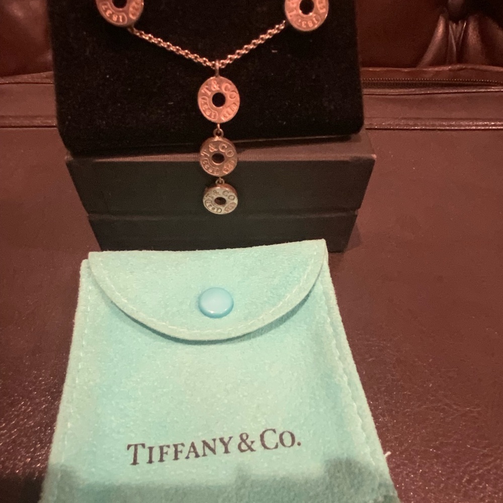 Tiffany Circlet Triple Drop Pendant & earrings would sell separately